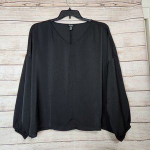 NEW Du Jour Top Size M Black Lagenlook Oversized Elegant V Neck Top